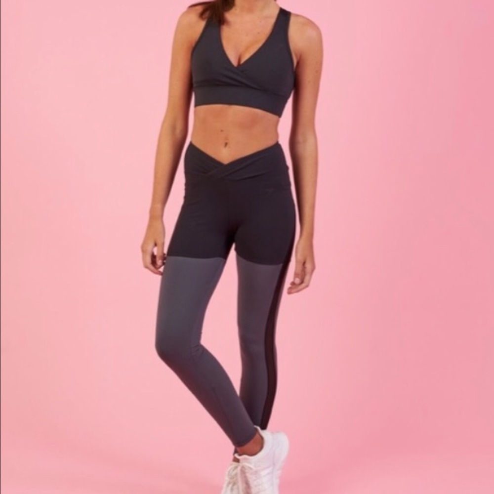 GymShark: Nikki Blackketter leggings